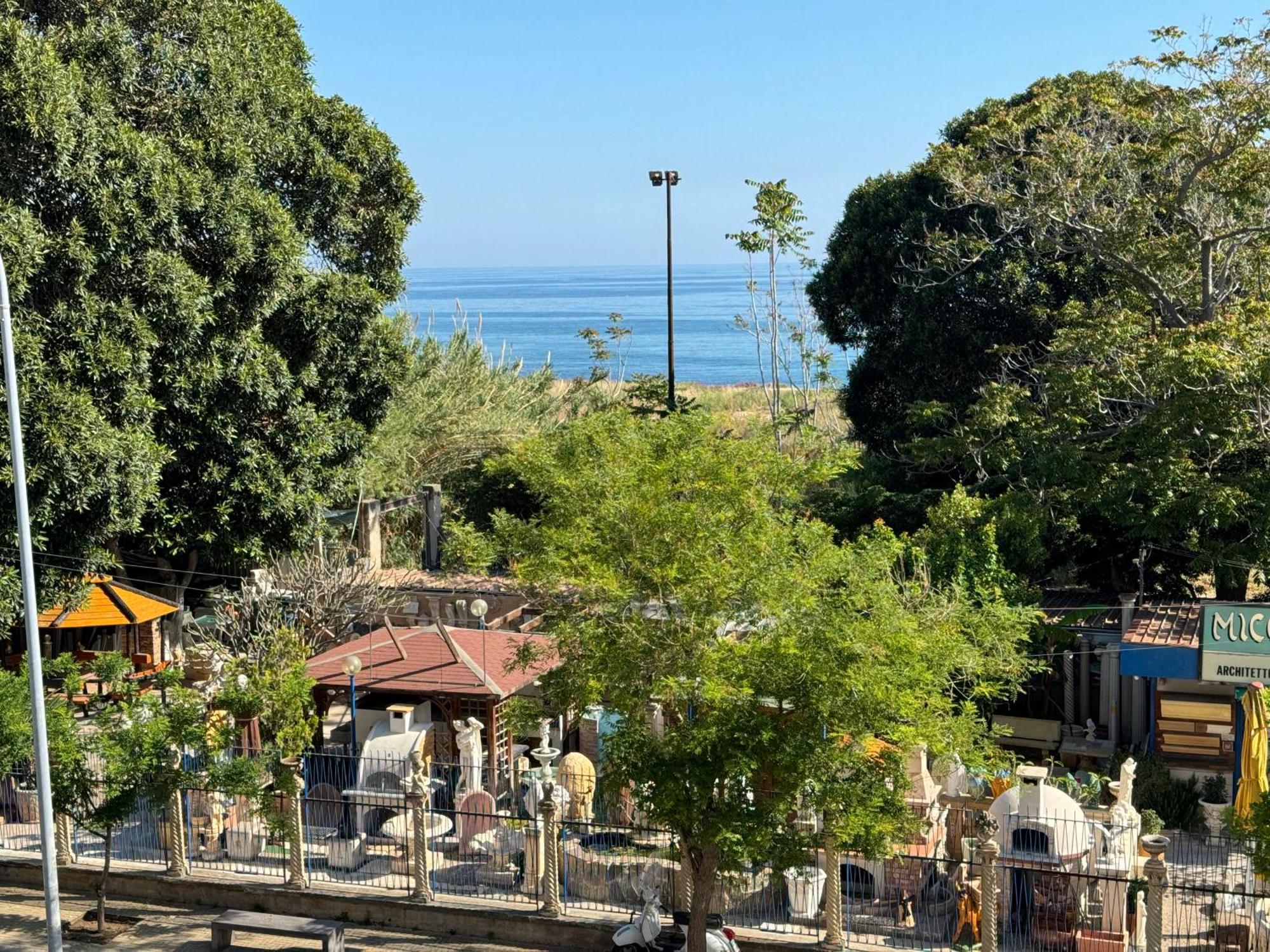 Domus Fysi Hotel Palermo Buitenkant foto