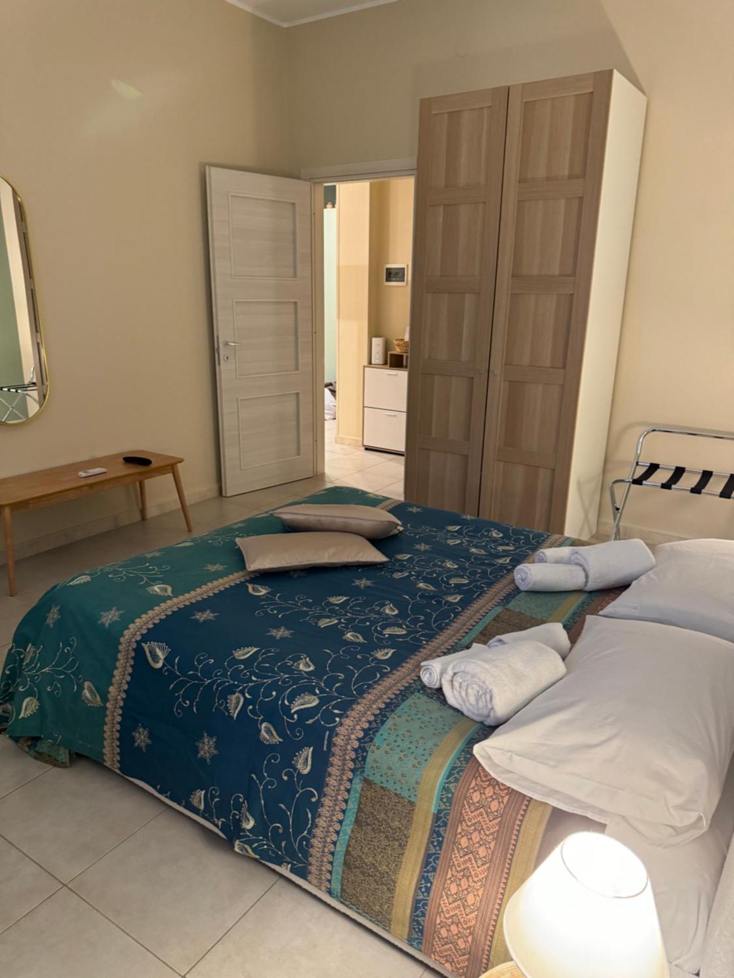 Domus Fysi Hotel Palermo Buitenkant foto