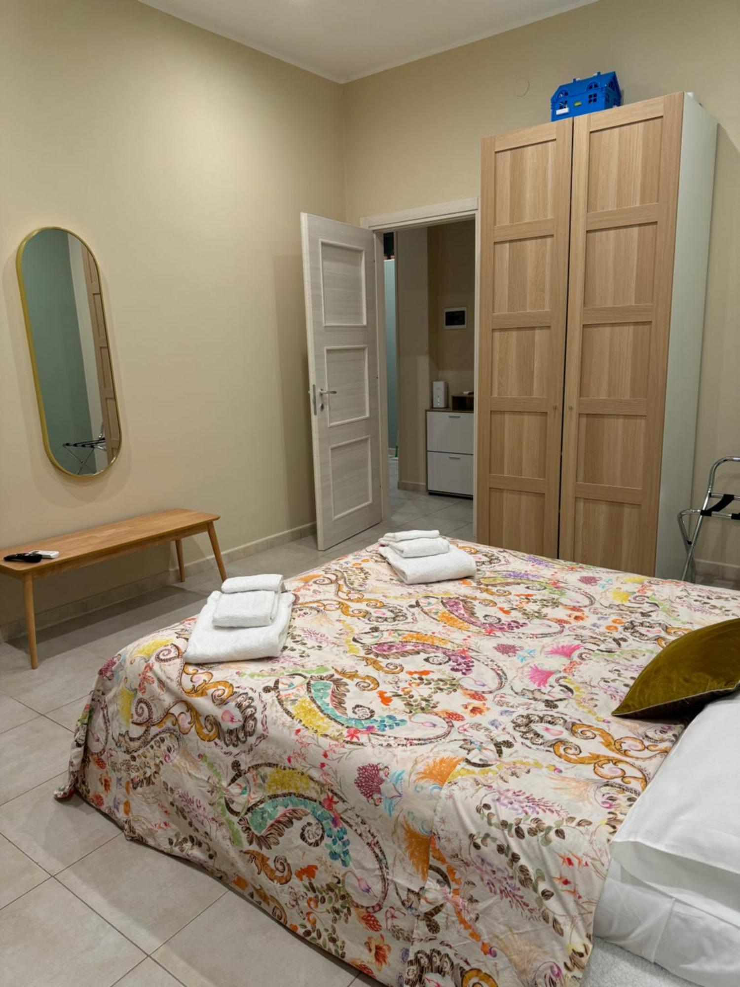 Domus Fysi Hotel Palermo Buitenkant foto
